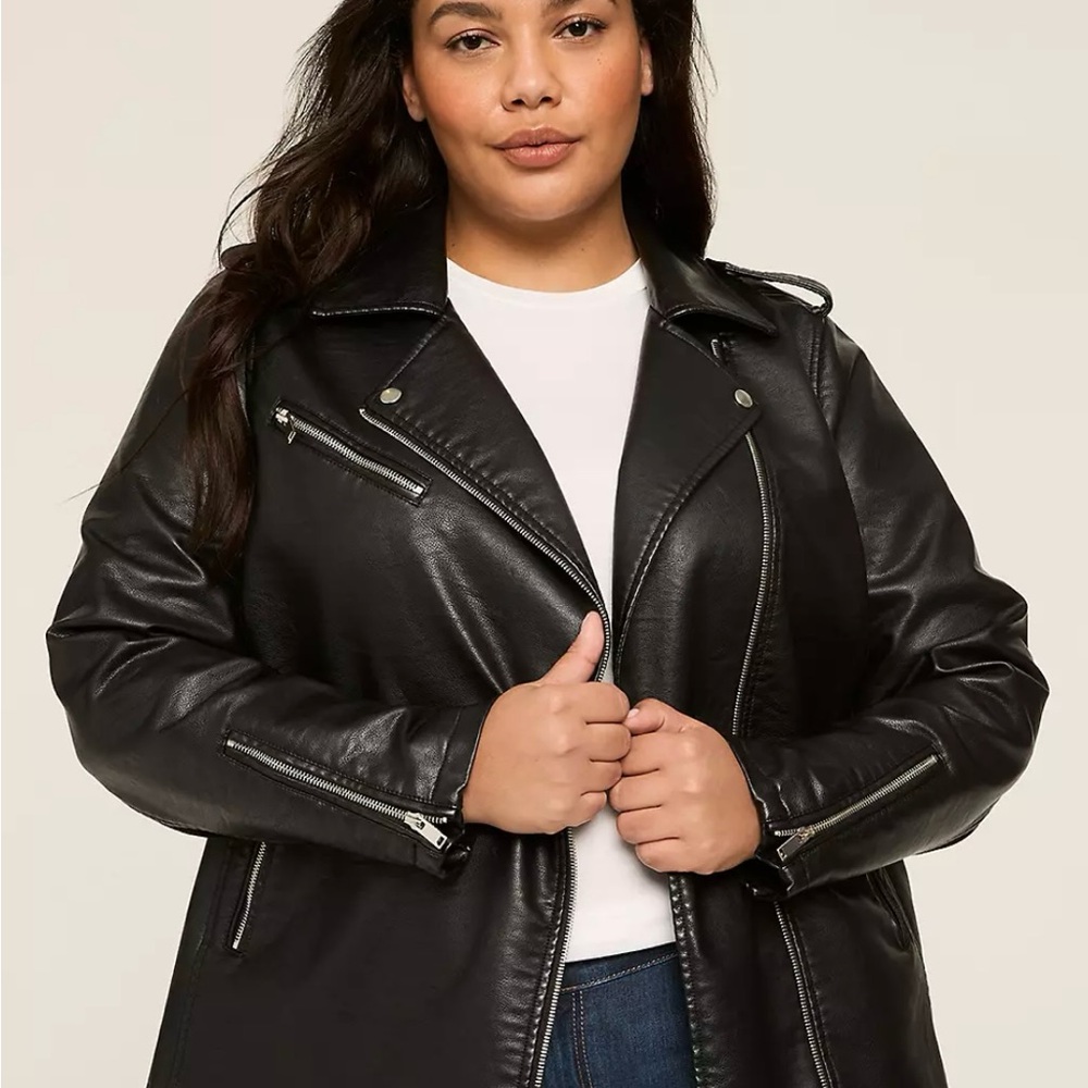 🆕 Women's Black Faux Leather Jacket